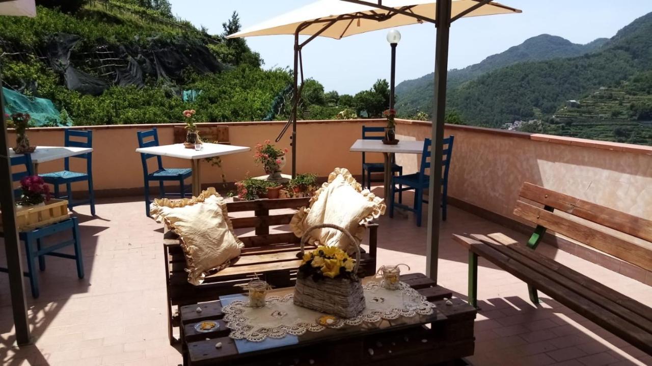 Hotel Affittacamere Novella Tramonti Exteriör bild