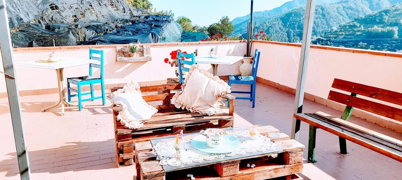 Hotel Affittacamere Novella Tramonti Exteriör bild