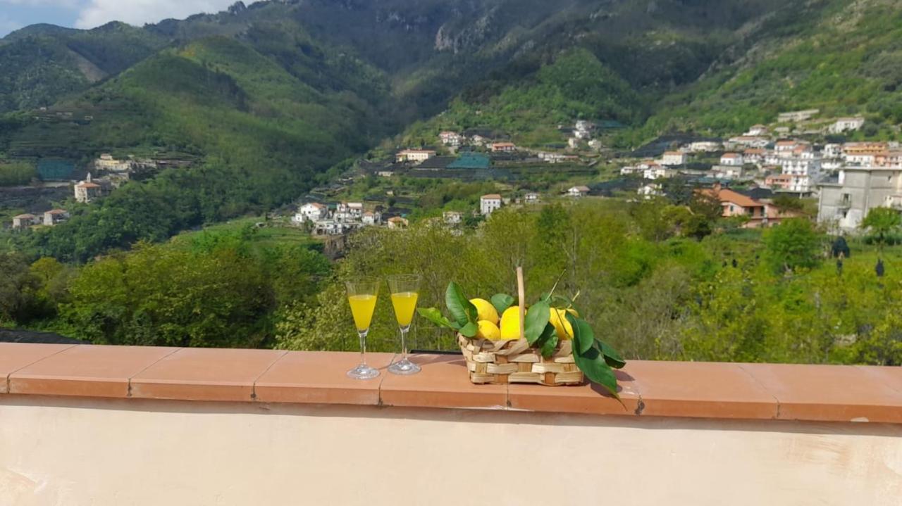 Hotel Affittacamere Novella Tramonti Exteriör bild