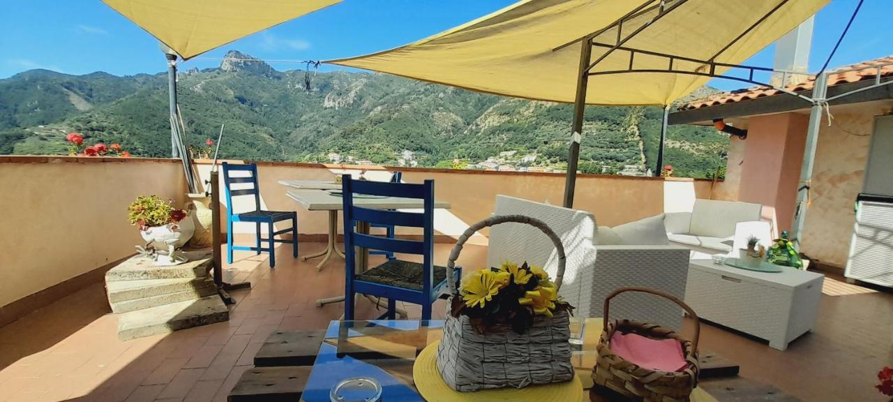 Hotel Affittacamere Novella Tramonti Exteriör bild