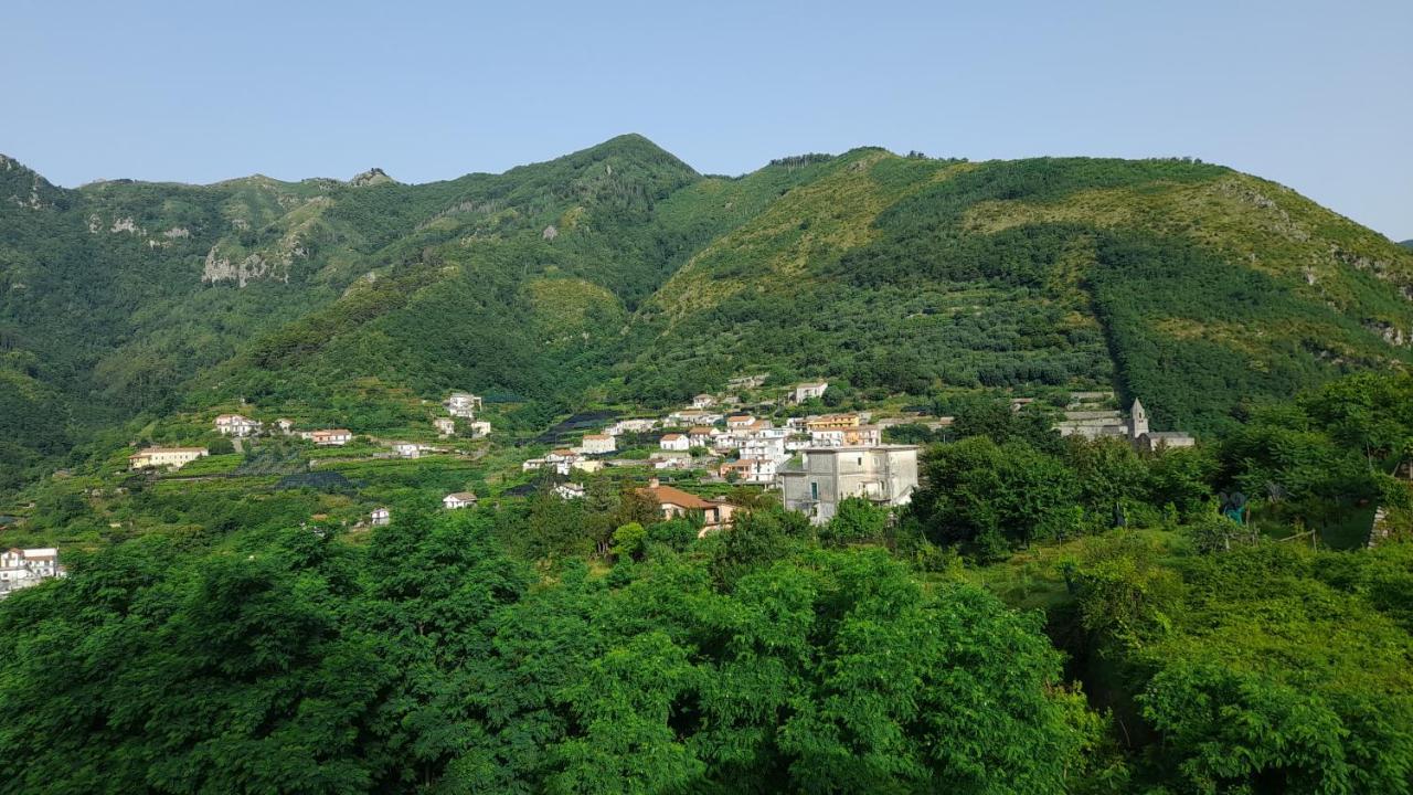 Hotel Affittacamere Novella Tramonti Exteriör bild