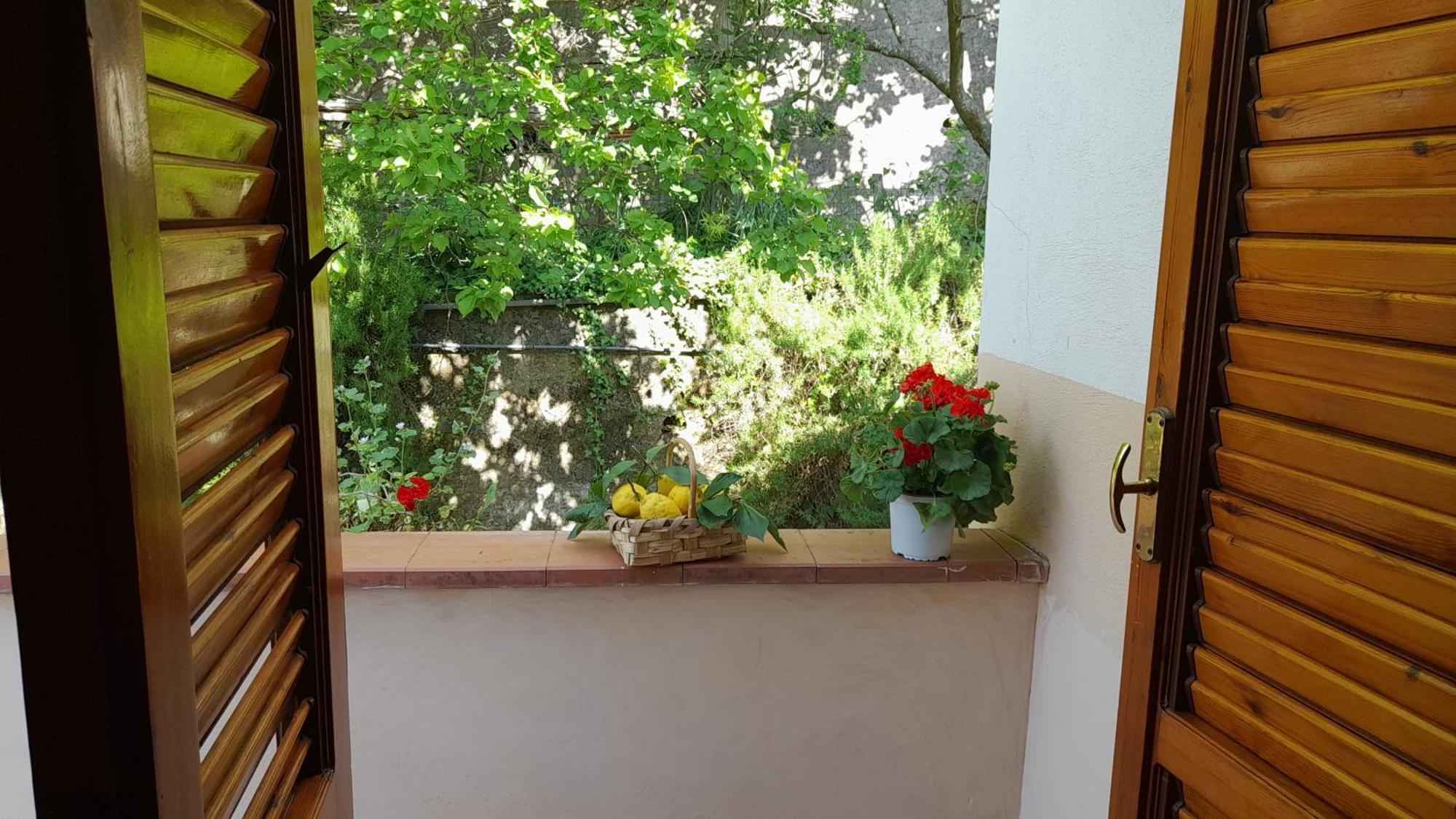 Hotel Affittacamere Novella Tramonti Rum bild